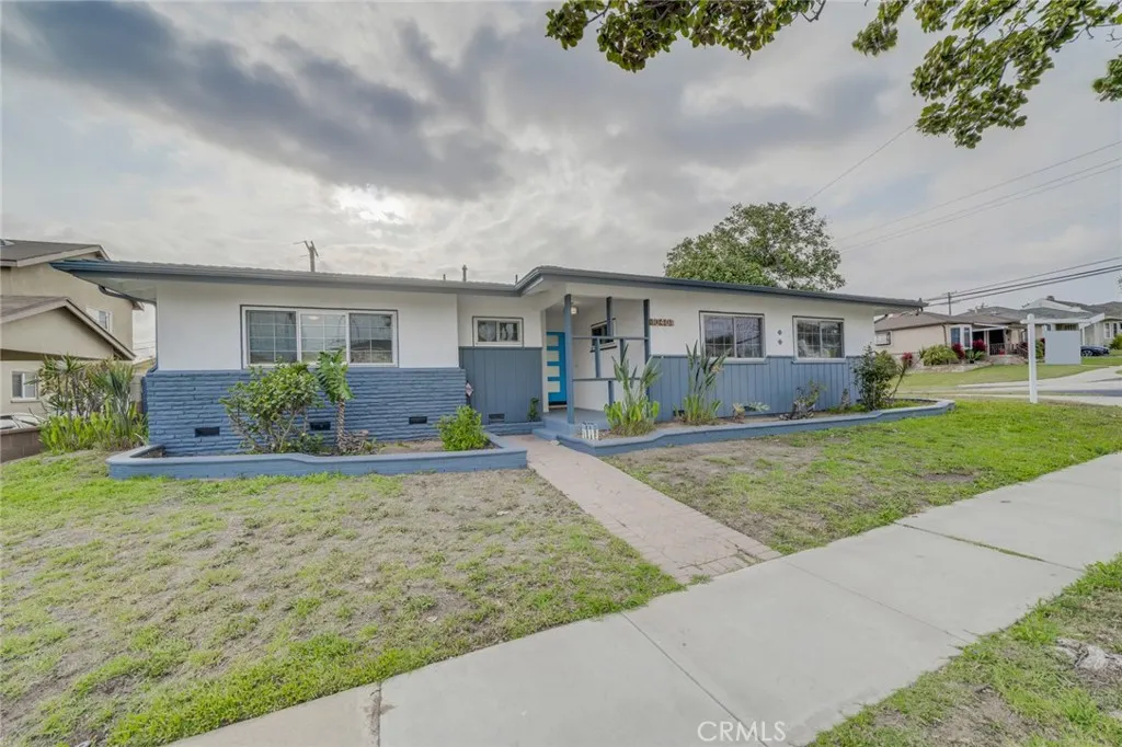 10401 S 5th Avenue, Inglewood, CA 90303