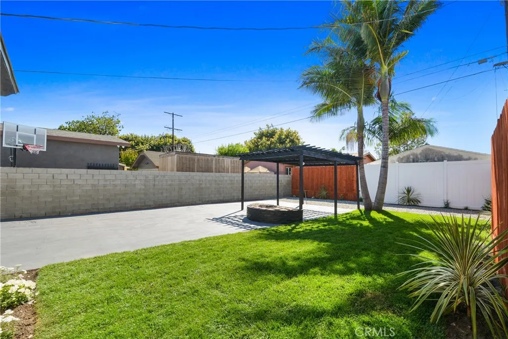 Additional image 30 of 5319 6th Ave, Los Angeles, CA 90043