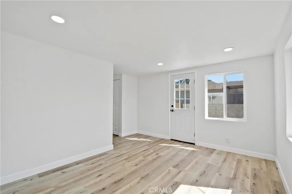 Additional image 18 of 5319 6th Ave, Los Angeles, CA 90043