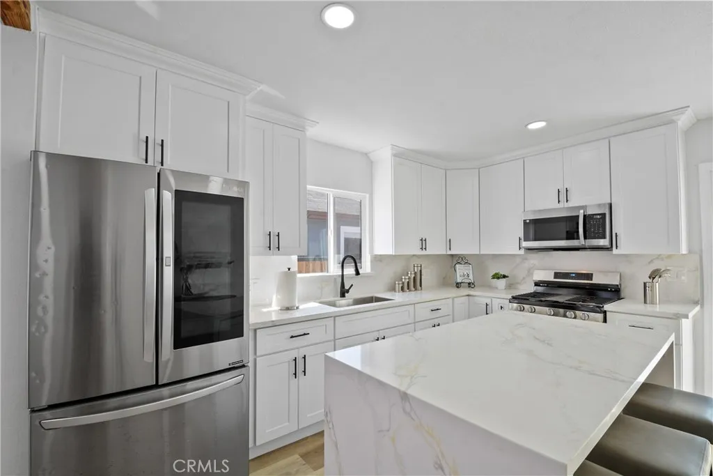 Additional image 15 of 5319 6th Ave, Los Angeles, CA 90043