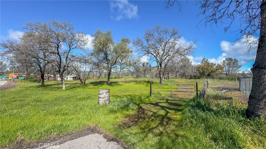 Additional image 2 of 29645 Auberry Road, Prather, CA 93651