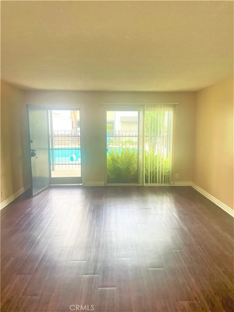 Additional image 37 of 931 W 19th Street Unit 10, Costa Mesa, CA 92627