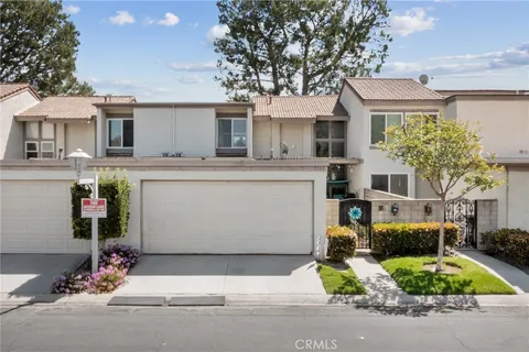 5548 East Vista Del Este, Anaheim, CA 92807 - MLS#: PW25088236