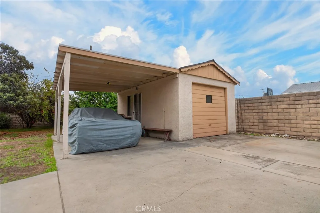 10646 Nettleton St, Sun Valley, CA 91352