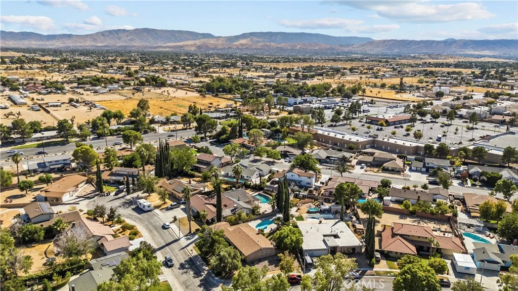42827 Kilham Avenue, Lancaster, CA 93534