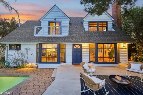 8615 Skyline Drive, Los Angeles, CA MLS: SB25010371
