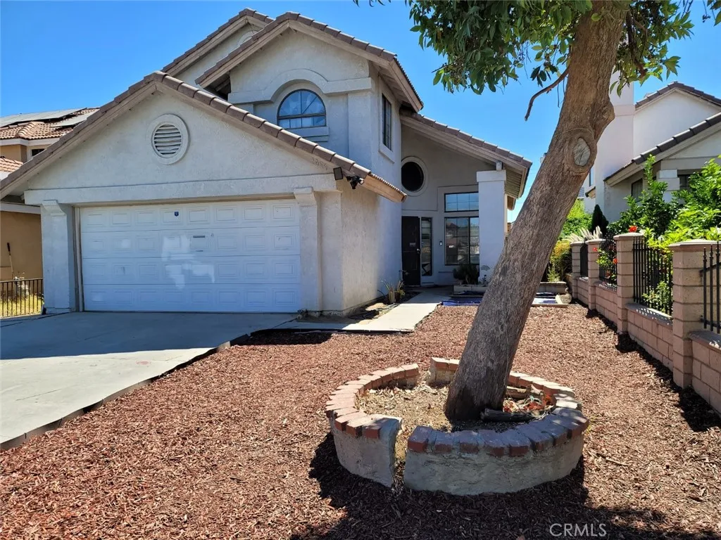 1495 keepsake Lane, Perris, CA 92571
