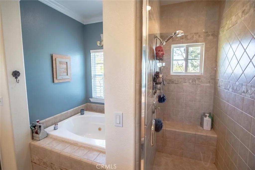 Additional image 101 of 27042 Edgewater Lane, Valencia, CA 91355