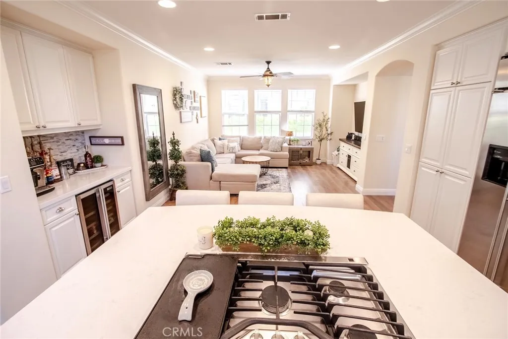 Additional image 88 of 27042 Edgewater Lane, Valencia, CA 91355