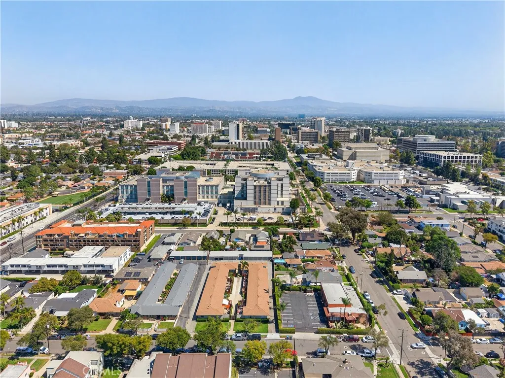 614 N Shelton St, Santa Ana, CA 92703