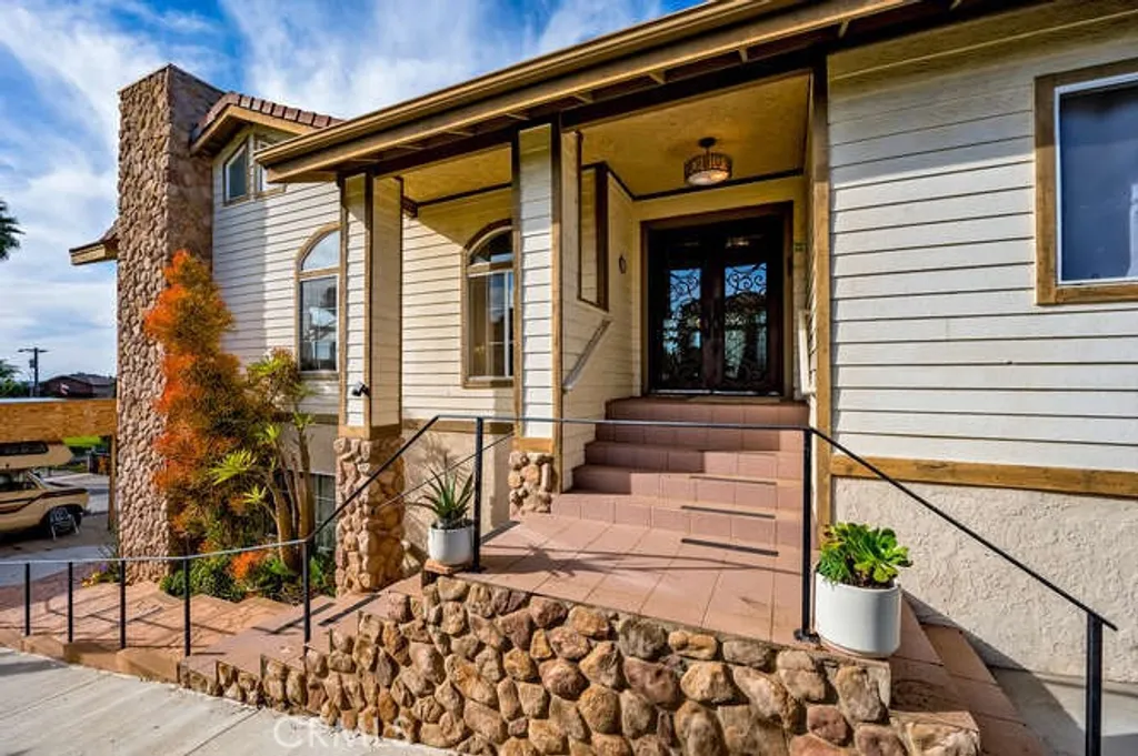 Additional image 2 of 2913 Harris Dr, Vista, CA 92084