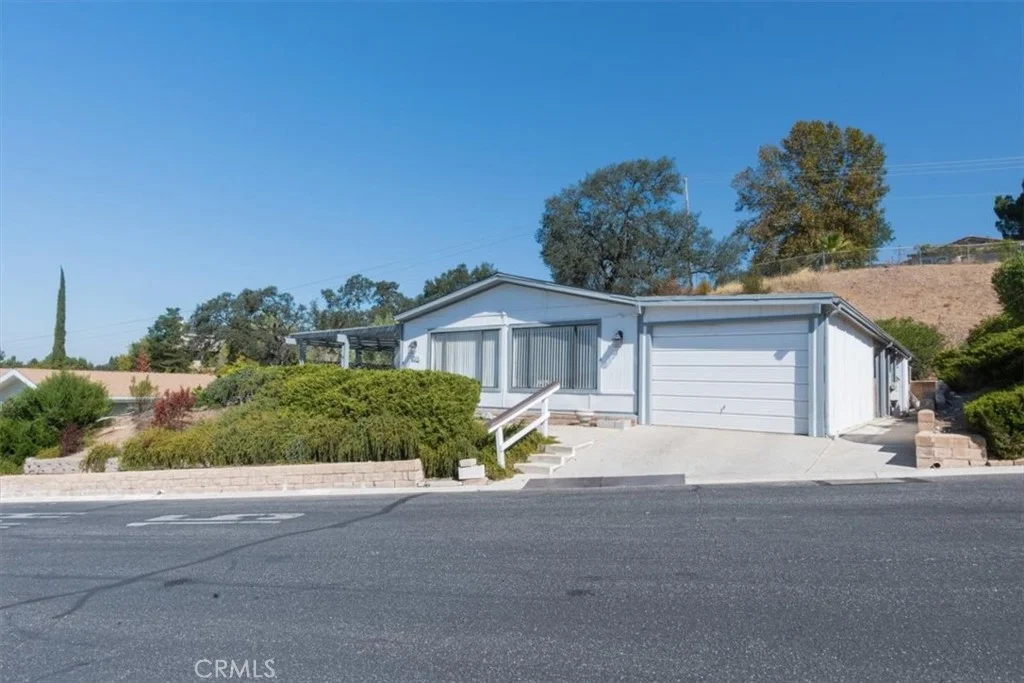 339 Quail Summit, Paso Robles, CA 93446 photo 2