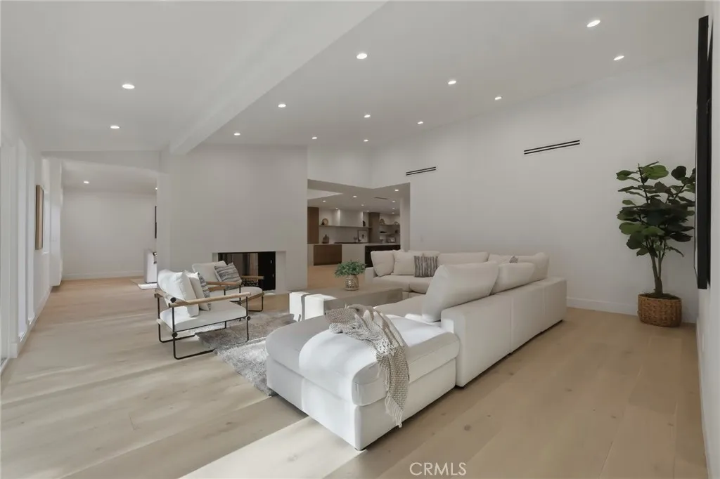 Additional image 82 of 4615 El Caballero Drive, Tarzana, CA 91356