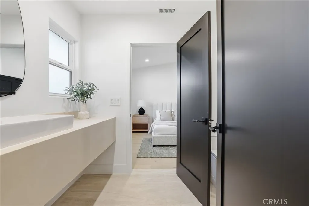 Additional image 35 of 4615 El Caballero Drive, Tarzana, CA 91356