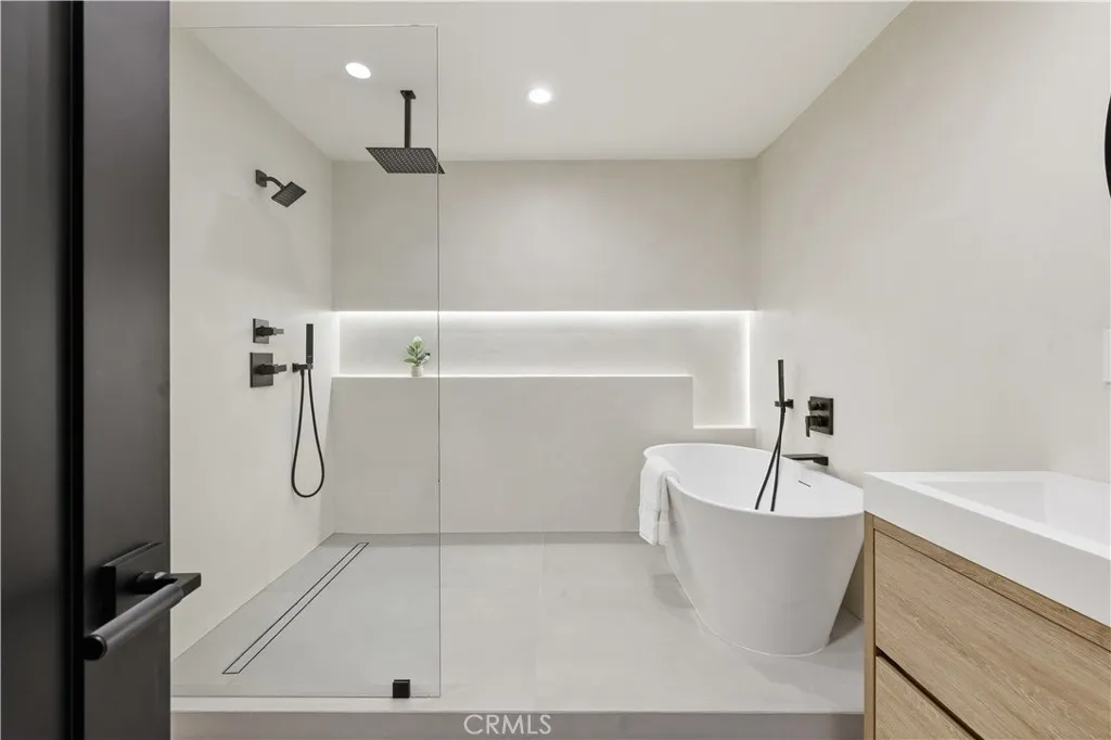 Additional image 114 of 4615 El Caballero Drive, Tarzana, CA 91356