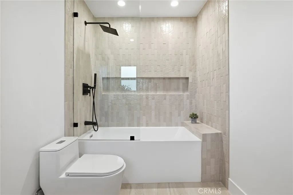 Additional image 102 of 4615 El Caballero Drive, Tarzana, CA 91356