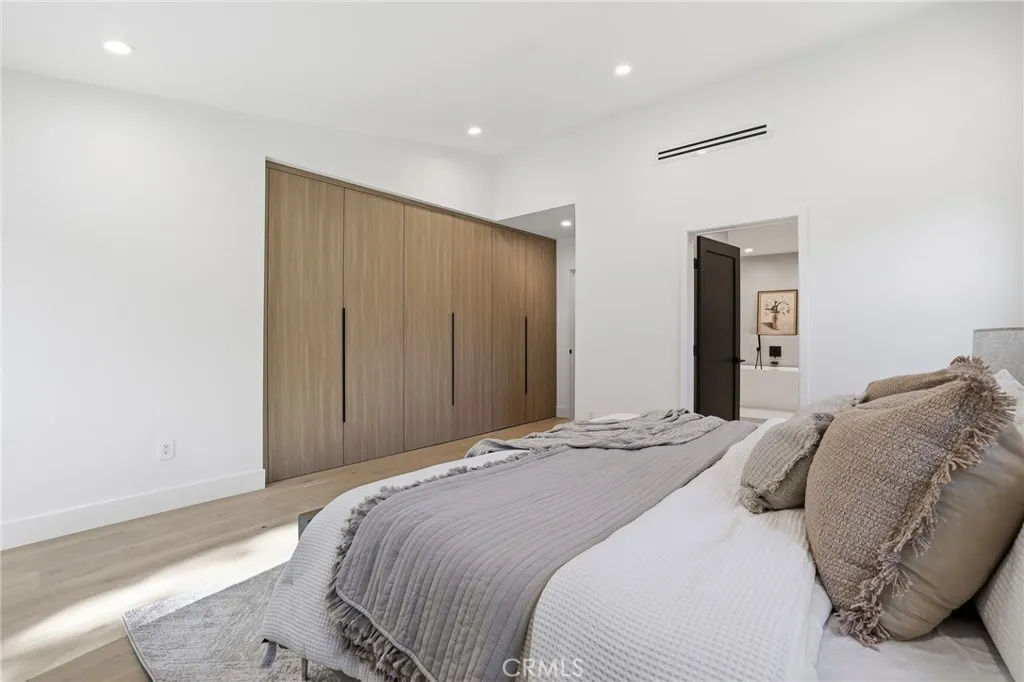 Additional image 42 of 4615 El Caballero Drive, Tarzana, CA 91356