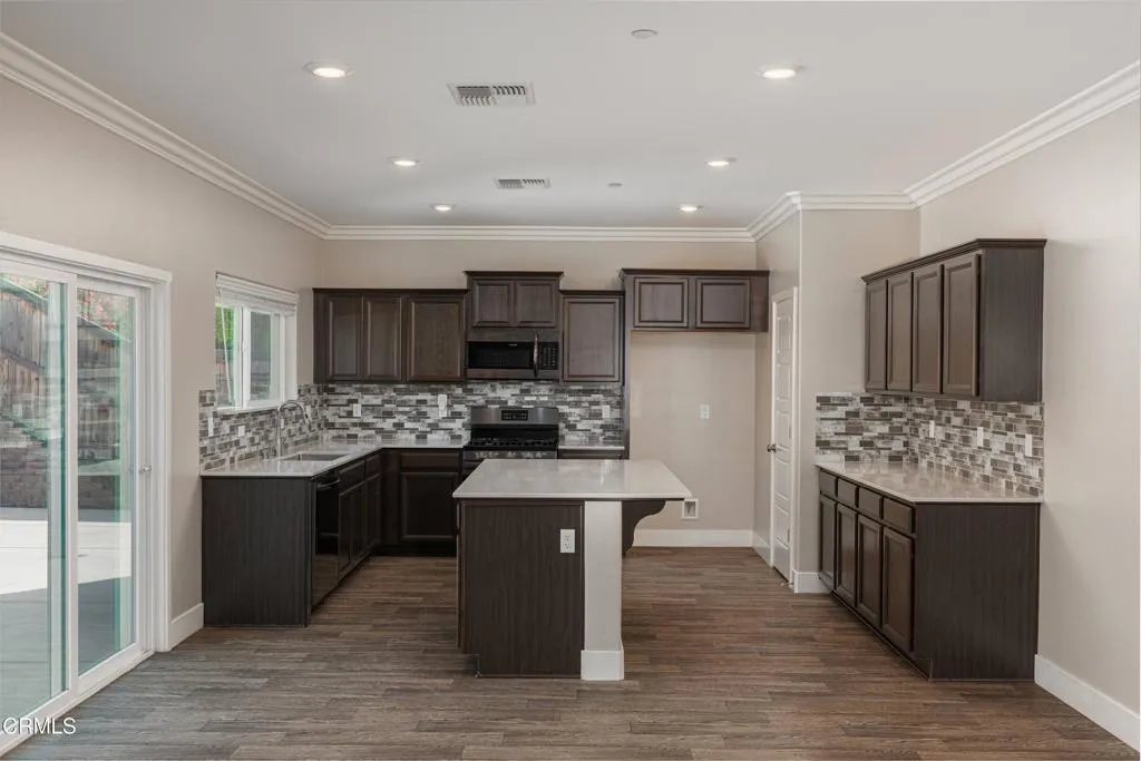 Additional image 25 of 9634 Silver Falls Lane, Shafter, CA 93263