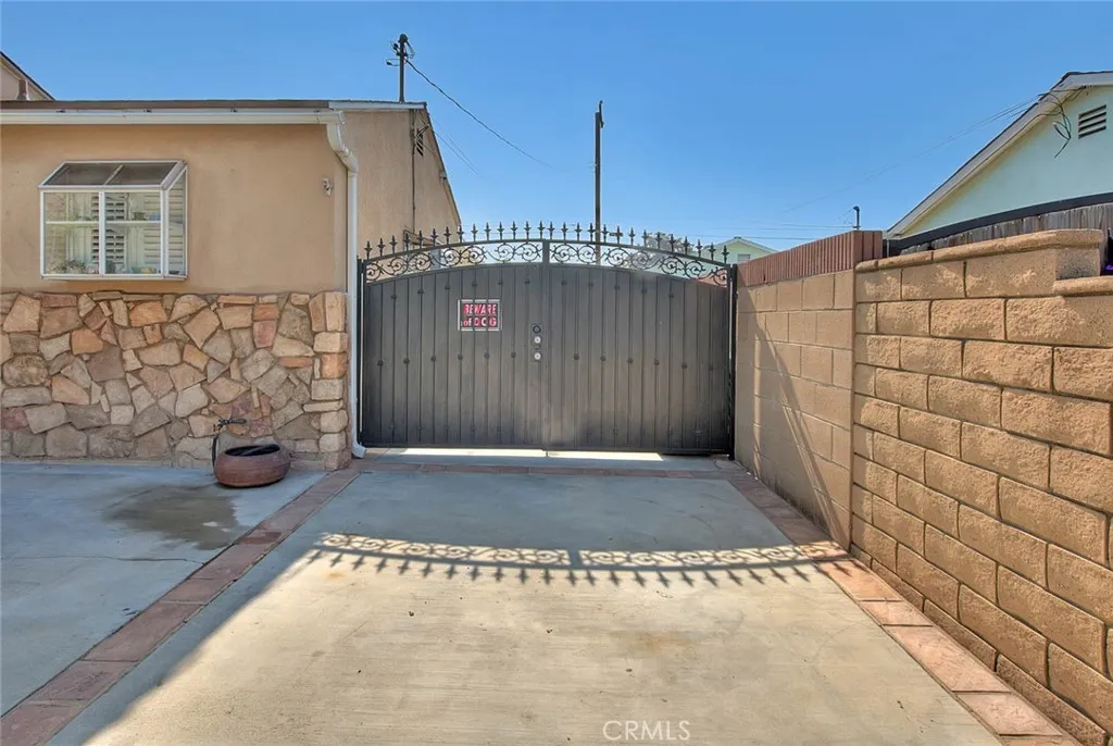 Additional image 6 of 236 E Mason St, Azusa, CA 91702