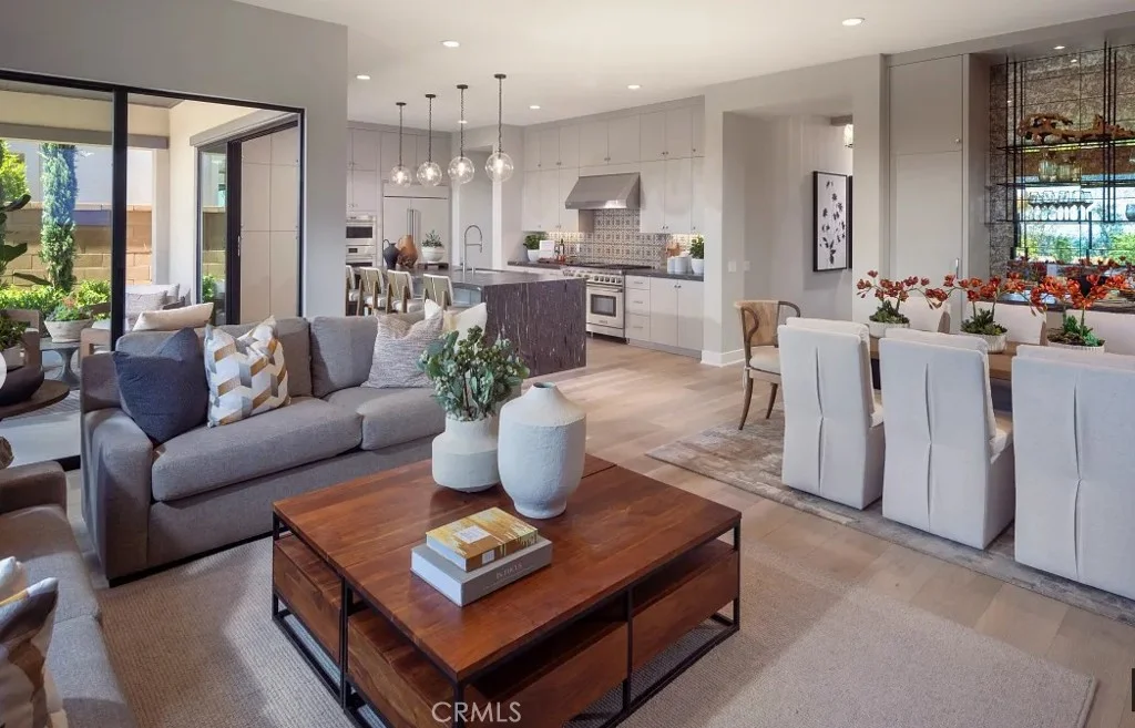 404 Milpas, Irvine, CA 92602 photo 3