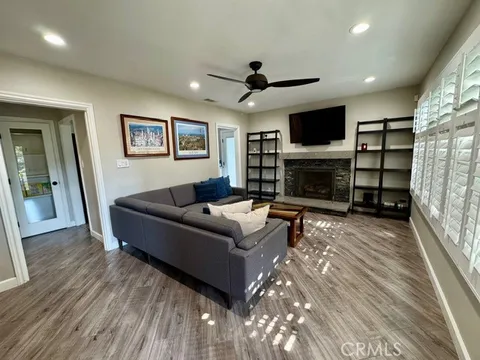 513 W Commonwealth Avenue, Alhambra, CA 91801 - MLS#: AR25050235