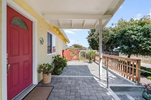 1360 El Moro Avenue, Los Osos, CA MLS: SC25104324