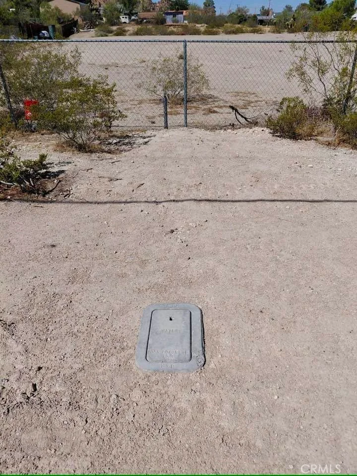 9268 Mesa Rd, Lucerne Valley, CA 92356 photo 4