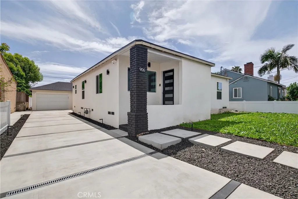 Additional image 38 of 906 W poplar Street, Compton, CA 90220