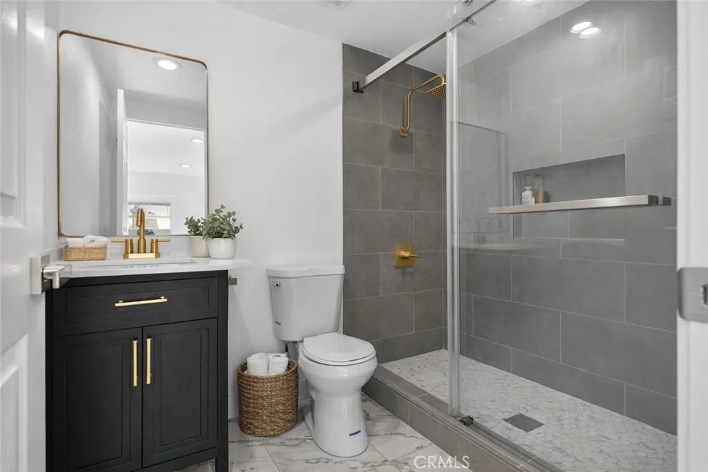Additional image 30 of 906 W poplar Street, Compton, CA 90220