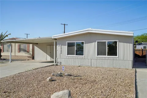 32585 Saint Andrews Drive, Thousand Palms, CA MLS: SW25075964