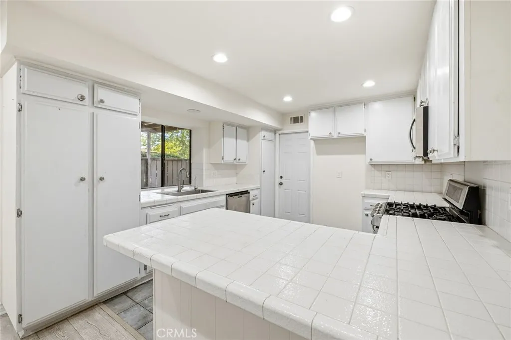 Additional image 60 of 4502 Lubbock Ct Unit D, Simi Valley, CA 93063