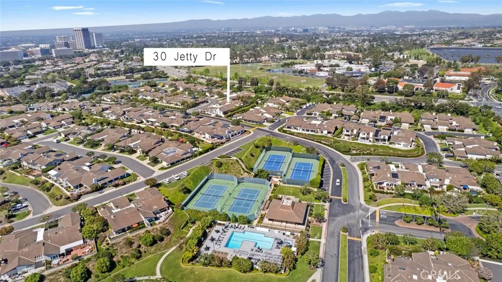 30 Jetty Drive, Corona Del Mar, CA 92625