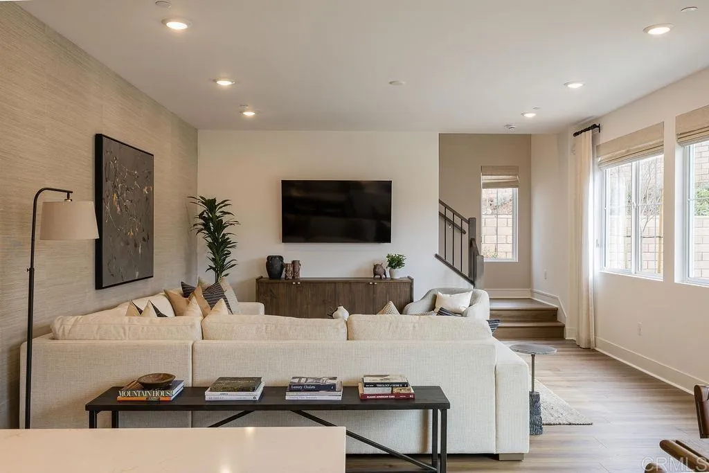 Additional image 8 of 716 Miravar Place, Vista, CA 92081