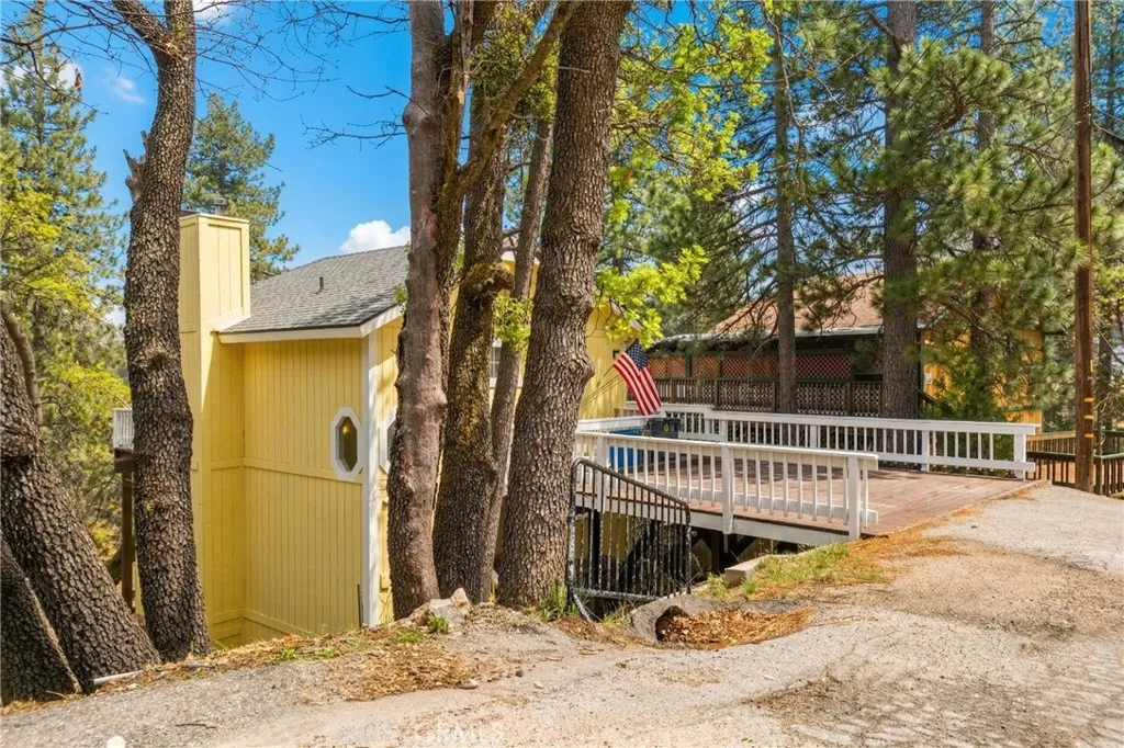 Additional image 5 of 32807 Deer Lick Drive, Running Springs, CA 92382