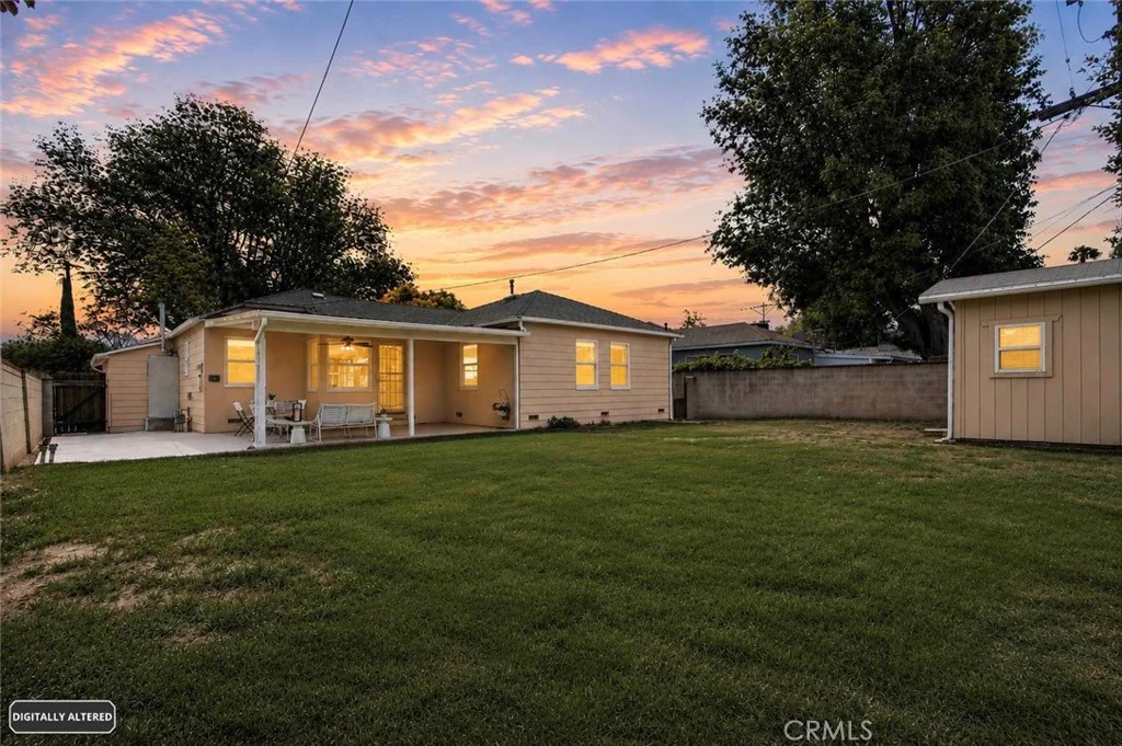 6937 Zelzah Avenue, Reseda, CA 91335