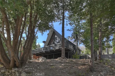 380 Cedarbrook Drive, Twin Peaks, CA MLS: IG25109886