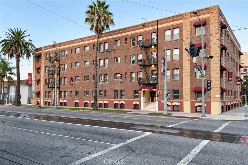 800 Pacific Ave Unit 407, Long Beach, CA 90813