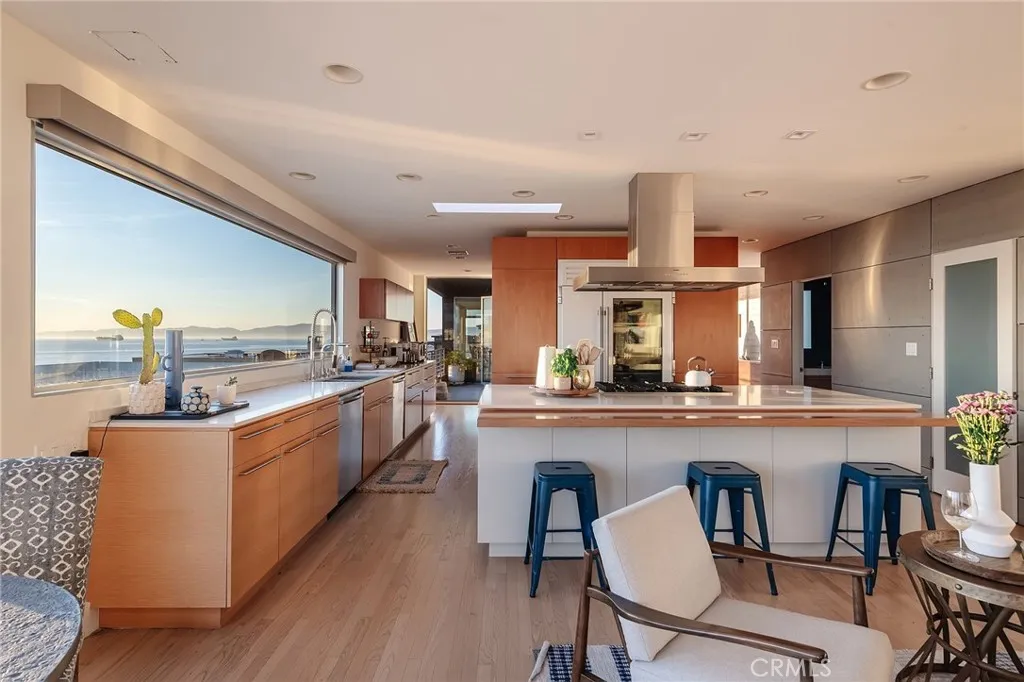 Additional image 86 of 121 16th Street, Manhattan Beach, CA 90266