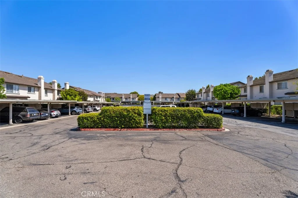 19 Exeter Unit 16, Irvine, CA 92612