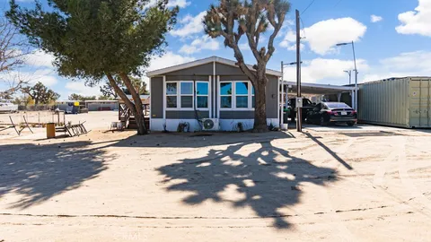 6573 Dos Palmas Road, Phelan, CA 92371 - MLS#: CV25023707