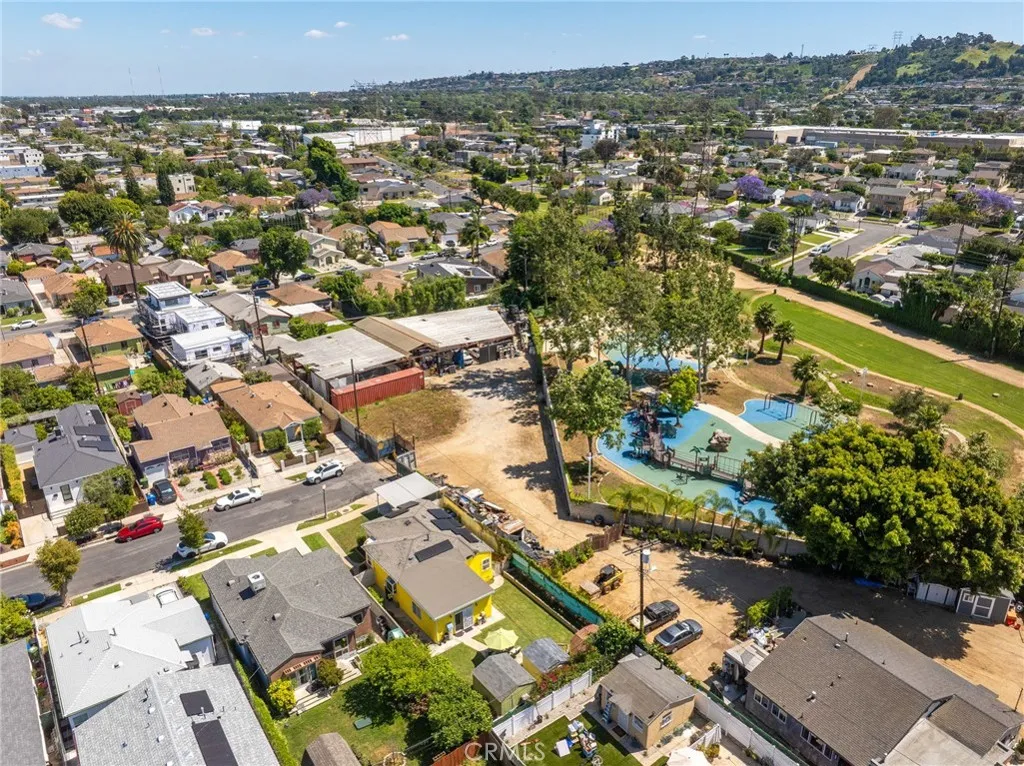 2737 S Spaulding Ave, Los Angeles, CA 90016