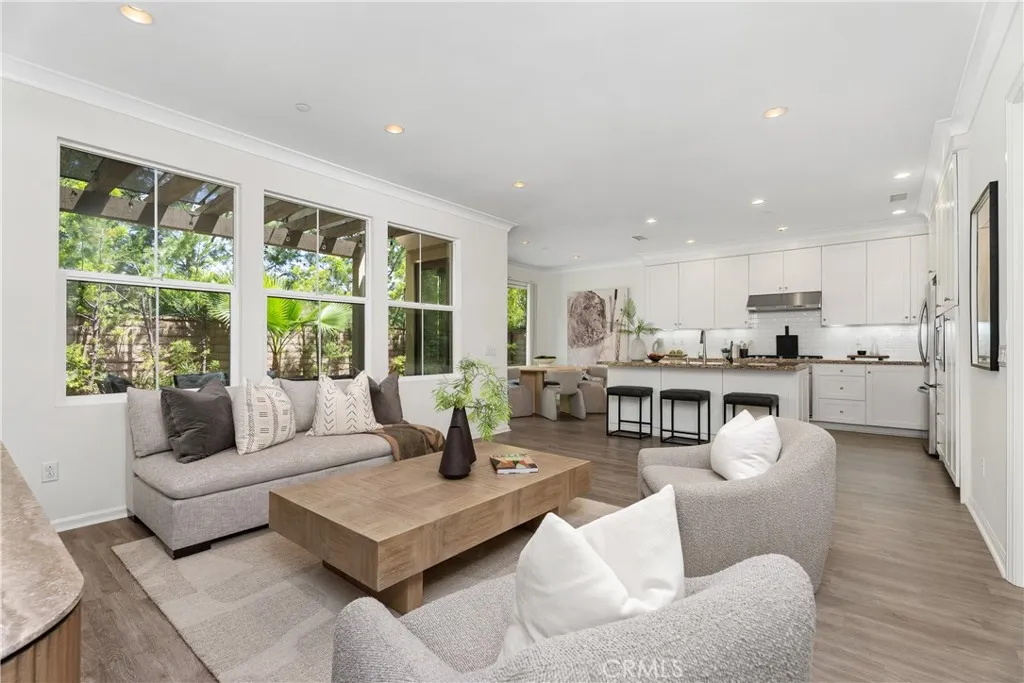 Additional image 2 of 275 Rodeo, Irvine, CA 92602