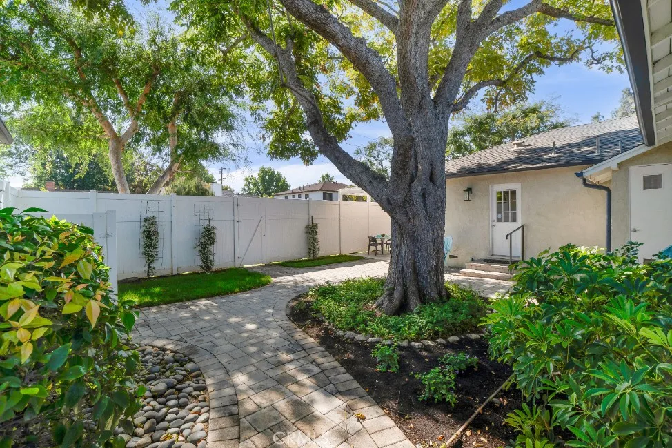 Additional image 65 of 13903 Hesby Street, Sherman Oaks, CA 91423