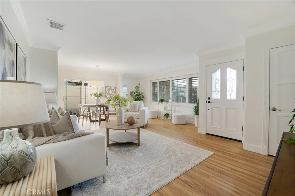 Additional image 44 of 13903 Hesby Street, Sherman Oaks, CA 91423