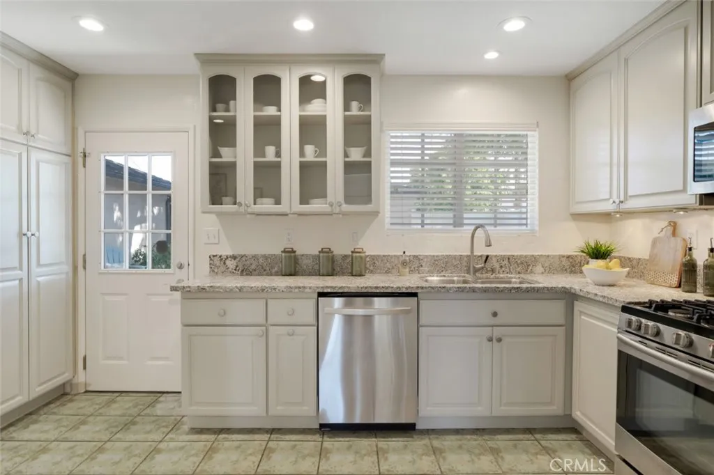 Additional image 11 of 13903 Hesby Street, Sherman Oaks, CA 91423
