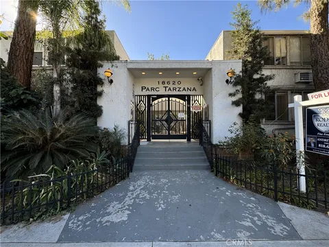 18620 Hatteras Street Unit 166, Tarzana, CA MLS: SR25048754