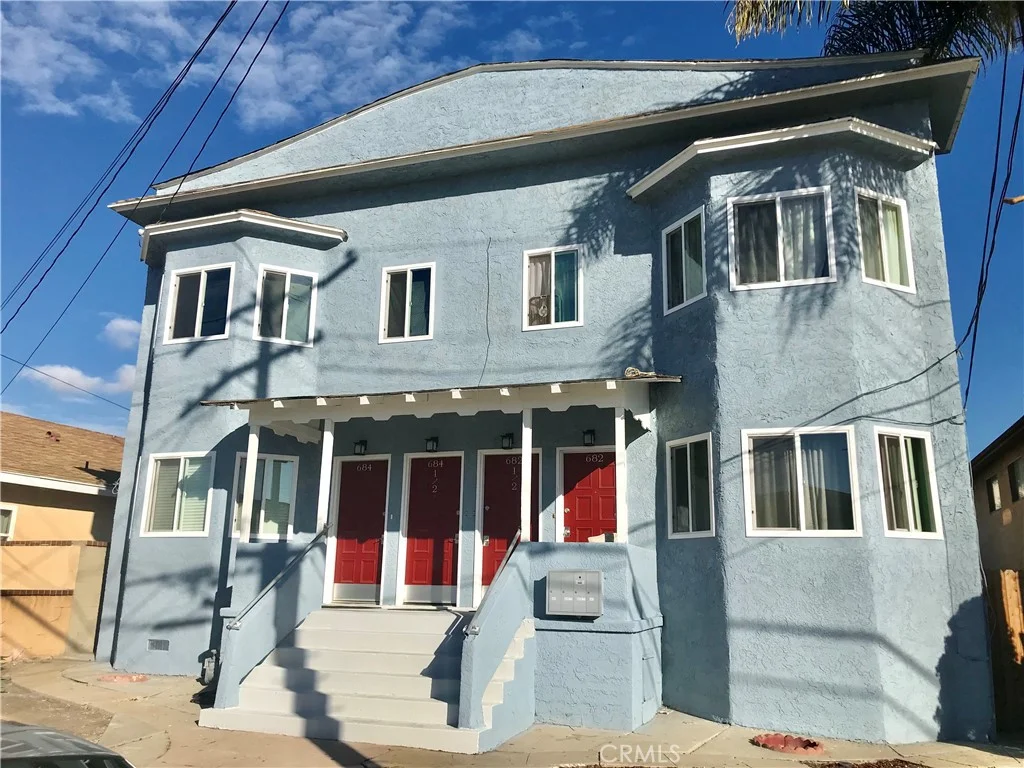 Additional image 11 of 682 W 12th St, San Pedro, CA 90731