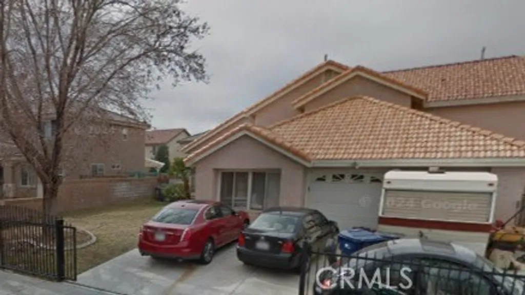 Additional image 2 of 43709 Castle Cir, Lancaster, CA 93535