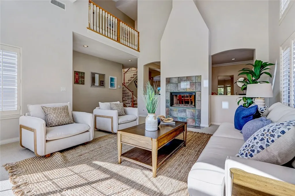 Additional image 4 of 2101 Lynngrove Dr, Manhattan Beach, CA 90266