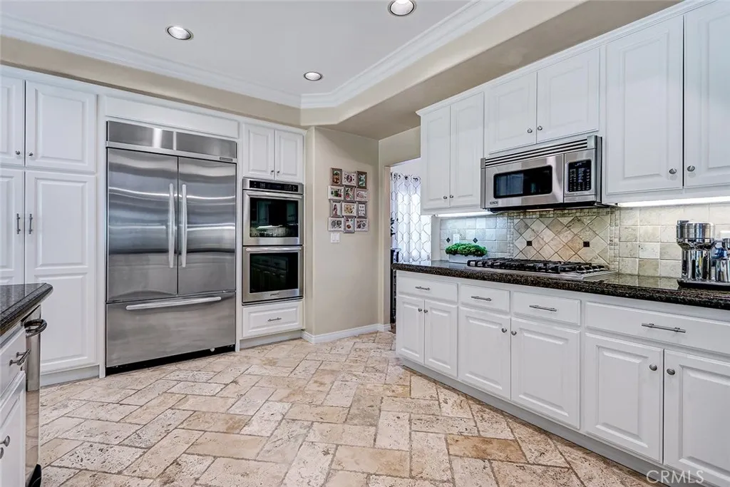 Additional image 24 of 2101 Lynngrove Dr, Manhattan Beach, CA 90266